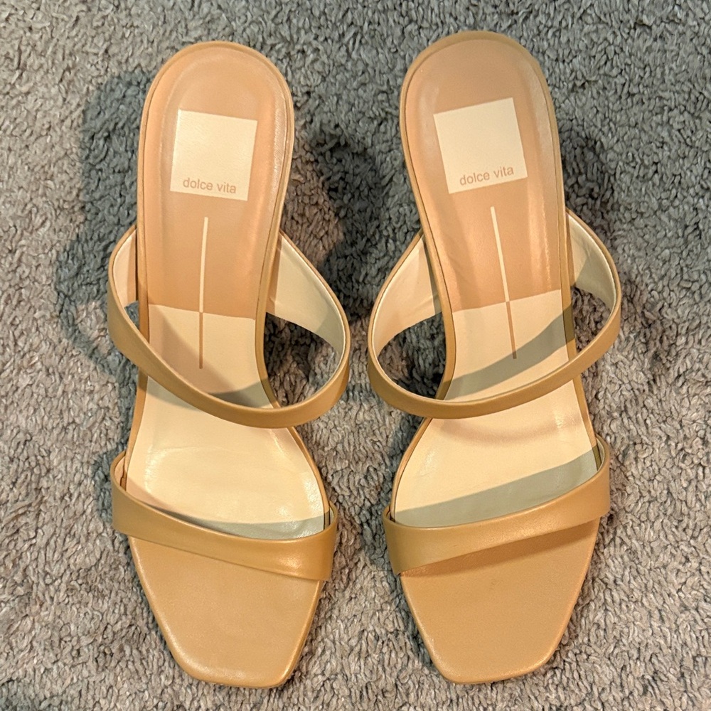 Dolce Vita Women's Beige Heeled Sandals